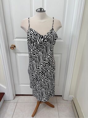 Banana Republic Black and White Zebra Midi Dress ladies size 14